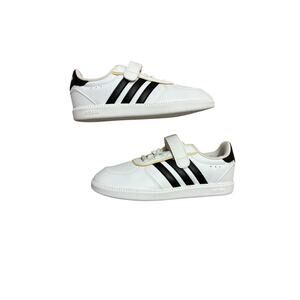 Adidas Boys NWT Classic Black and White Sneakers